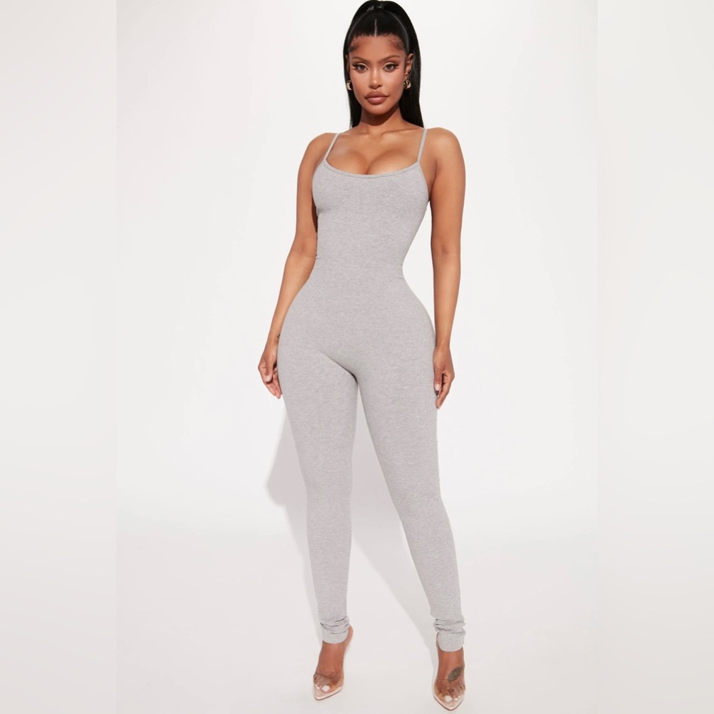 Nova season snatched jumpsuit heather gray large